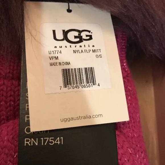 🛍HP🛍 Ugg Australia Nyla Flip Mitten Faux Fur Cuff - Picture 10 of 11